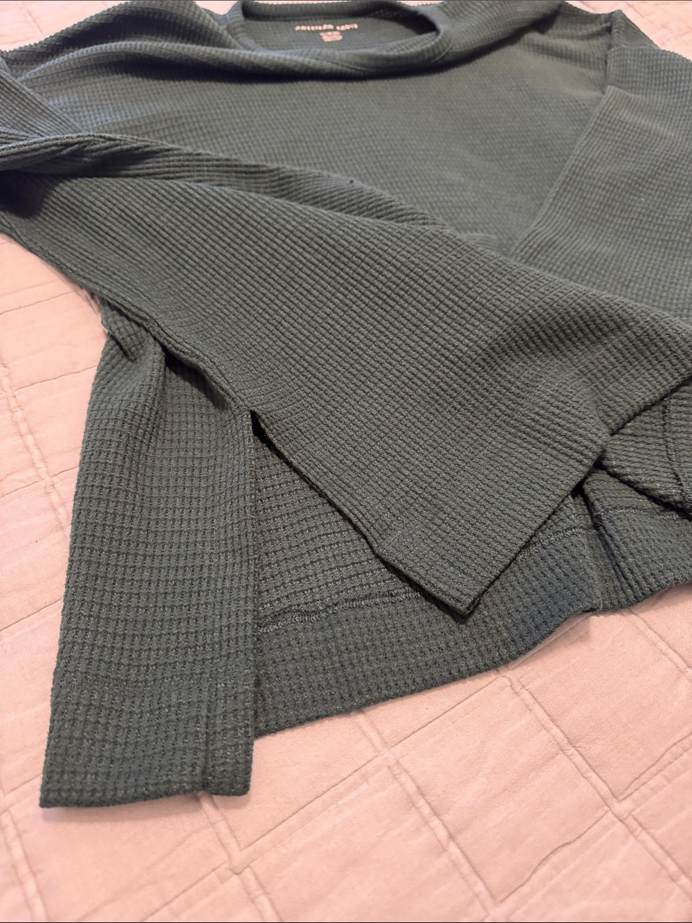 American Eagle Outfitters Men's Forest Green Waffle Crewneck Sweater - Picture 3 of 4